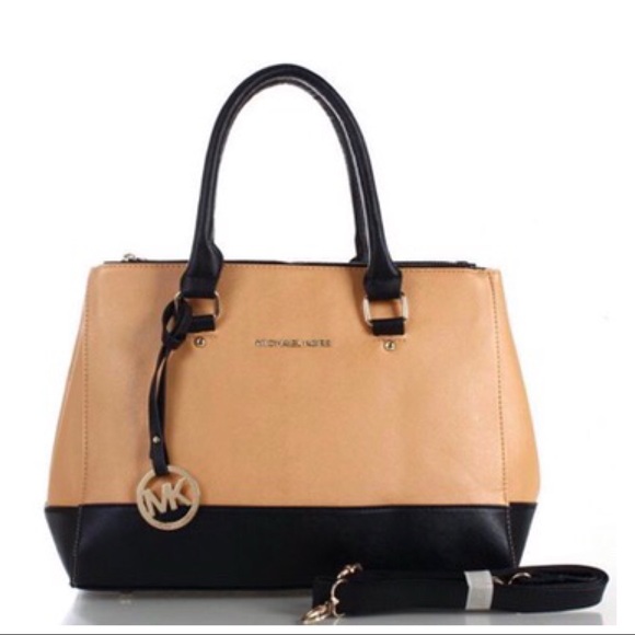 Michael Kors Handbags - Michael Kors Color-Block Sachel 🌗